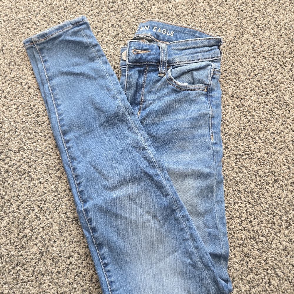 American Eagle Outfitters Light Blue Skinny Jeans